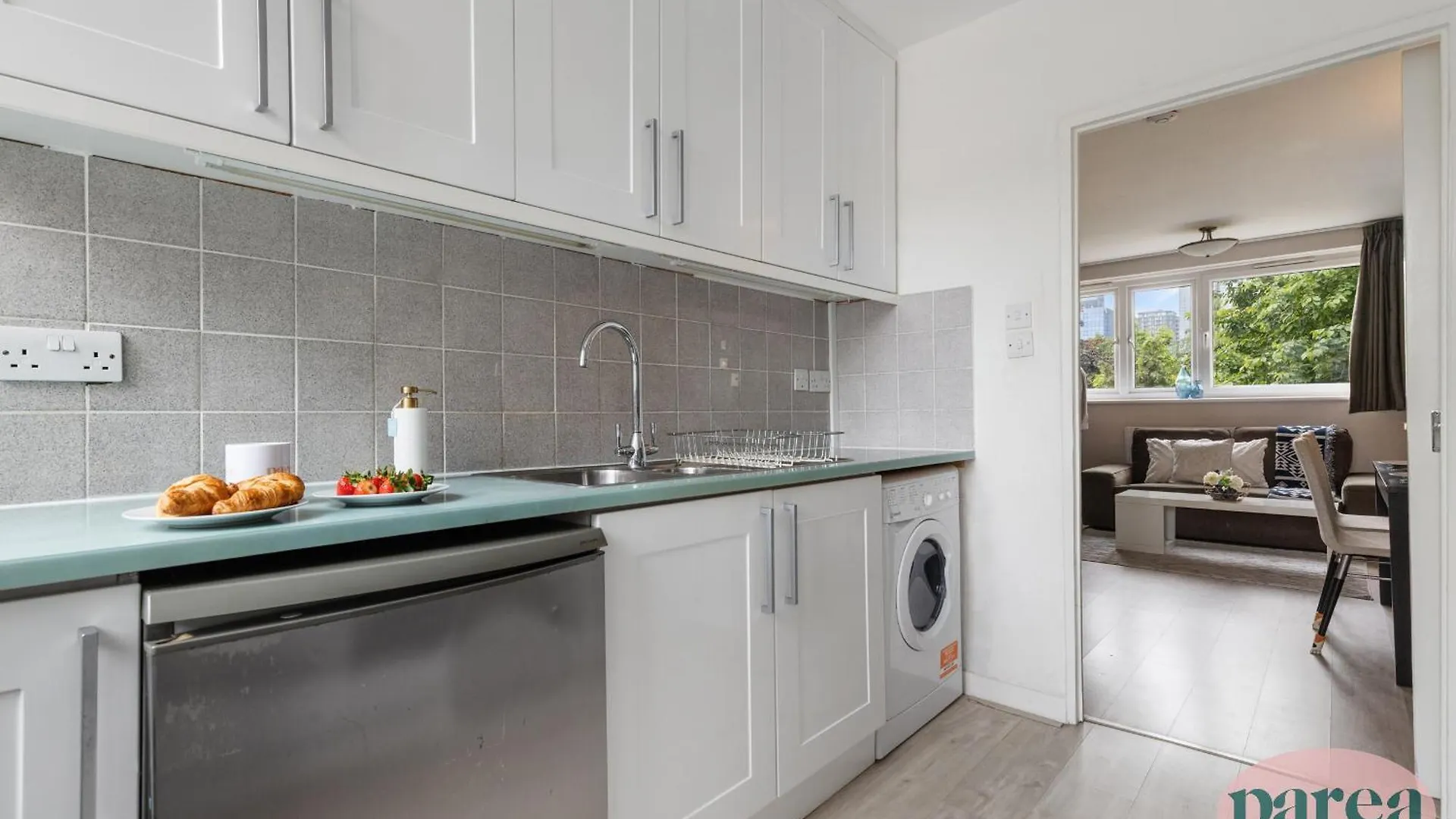 Apartment Parea Living - Cosy Flat With Skyline Views Beside Canary Wharf London