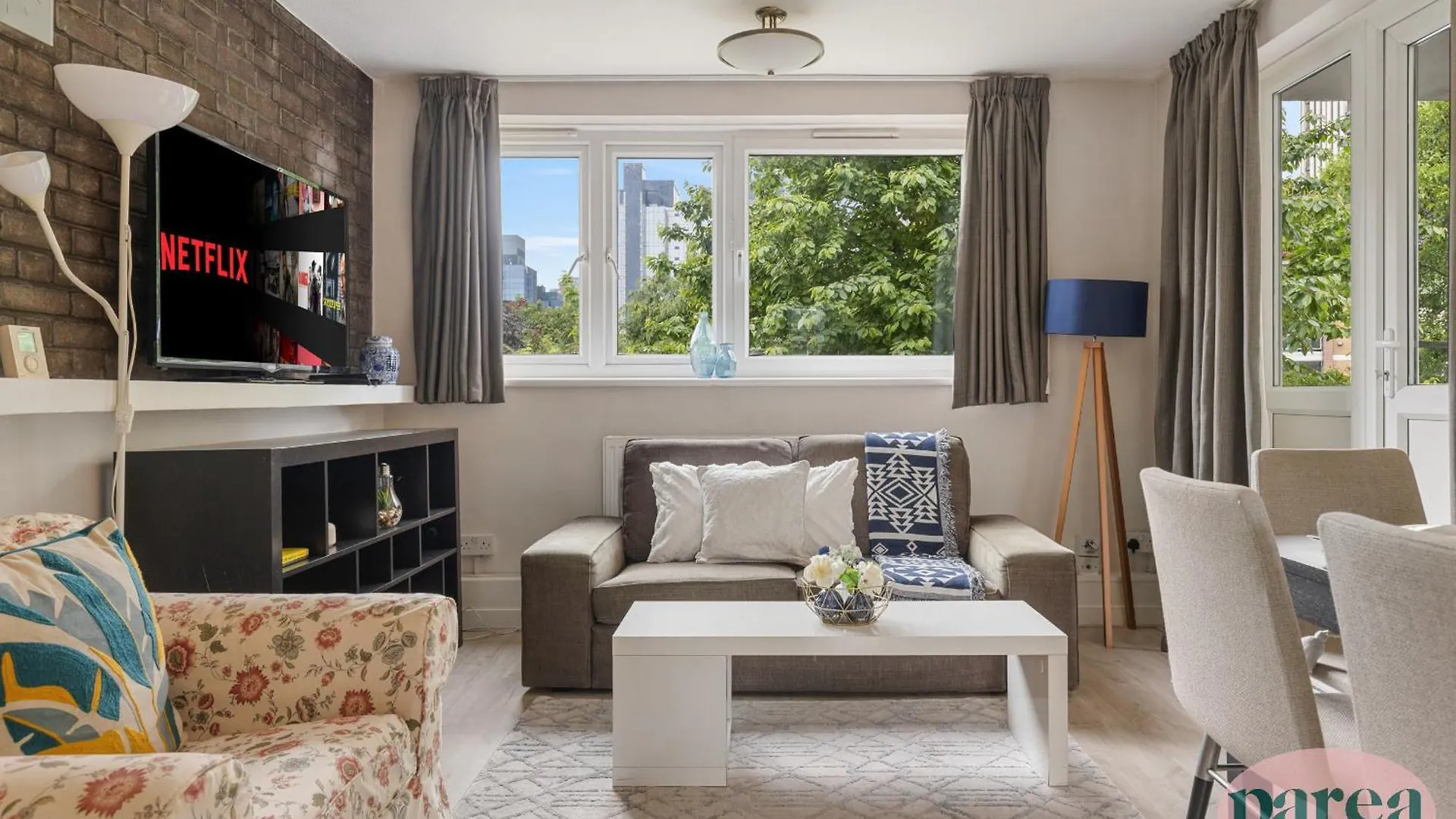 Parea Living - Cosy Flat With Skyline Views Beside Canary Wharf London Apartment