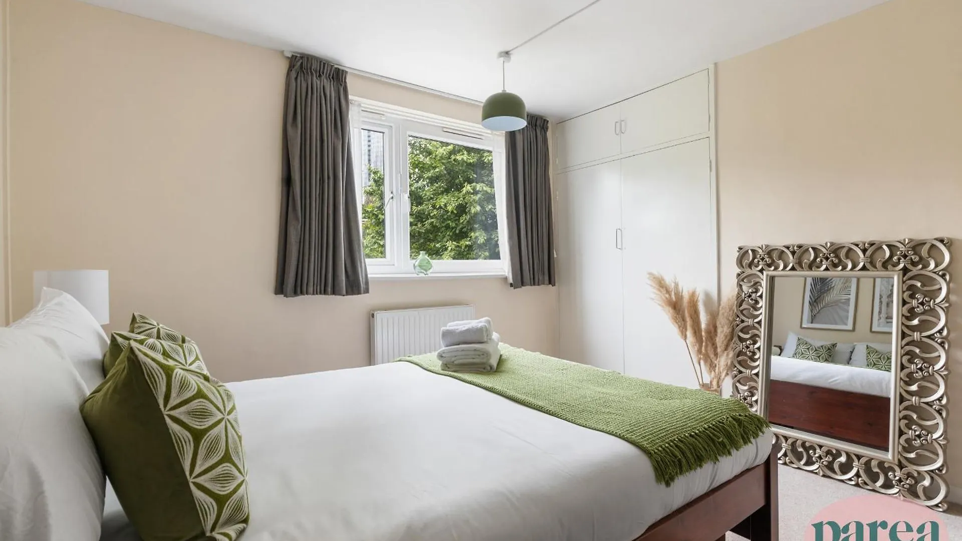Parea Living - Cosy Flat With Skyline Views Beside Canary Wharf Londres